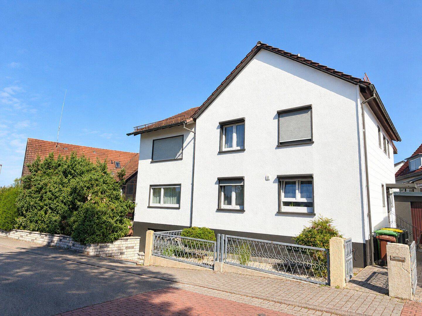 Viel Platz, viel Garten, viel Zuhause – Attraktives Einfamilienhaus für die Familie, 76467 Bietigheim