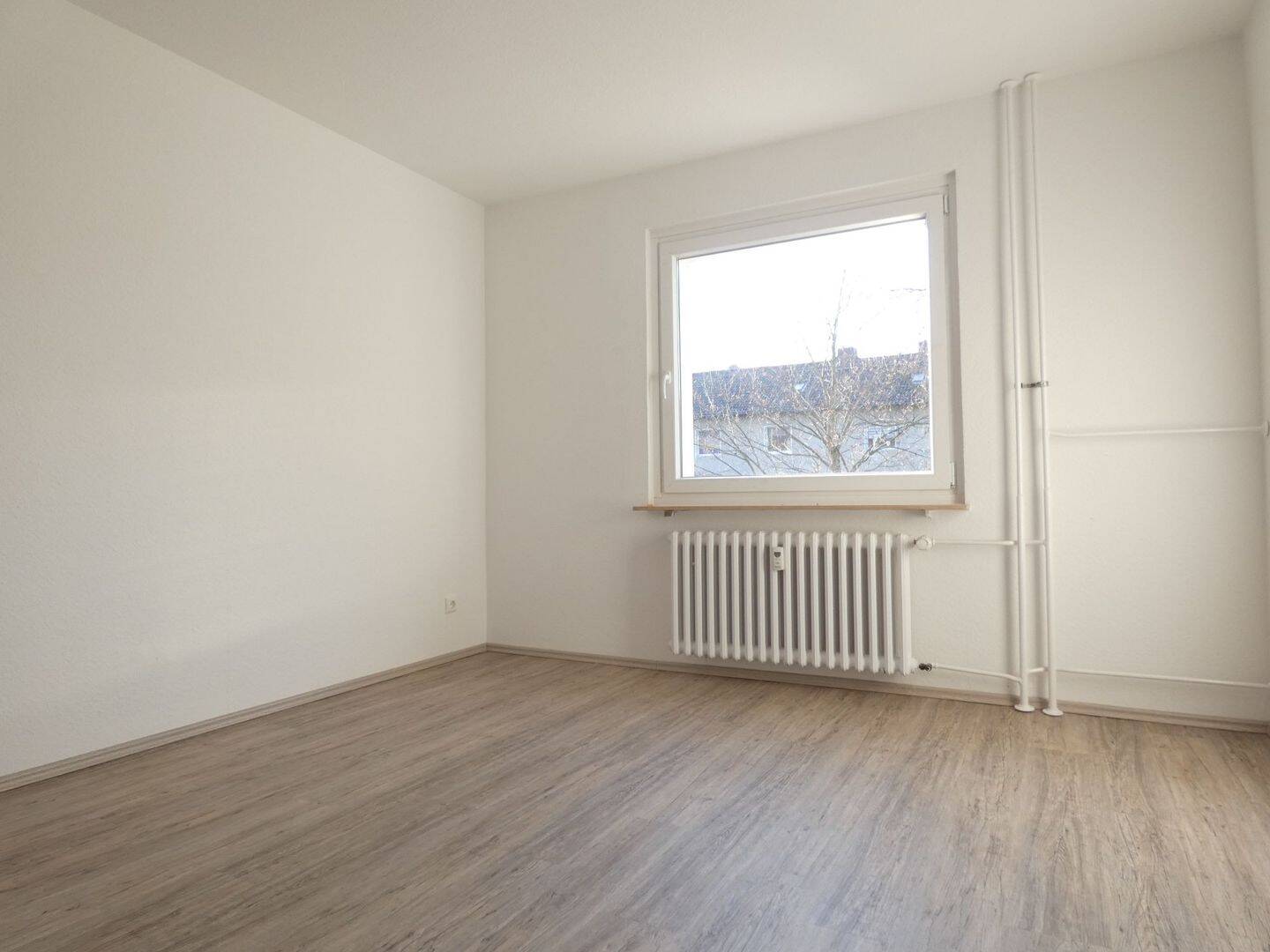 Grün und zentral – Ihre neue Wohnung mit 3 Zimmern- bereits saniert!, 45473 Mülheim an der Ruhr
