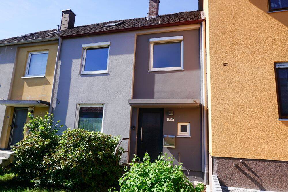 Eigenes Teenager-Reich im DG – RMH mit Garten, Garage und Carport in Pegnitz, 91257 Pegnitz