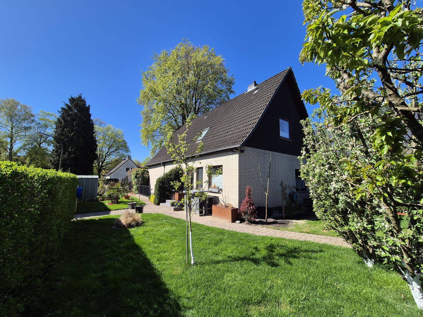 Individuell. Ruhig. Besonders: EFH mit Anbau in schöner Lage von Niendorf, 22455 Hamburg (Eimsbüttel Niendorf Schnelsen)