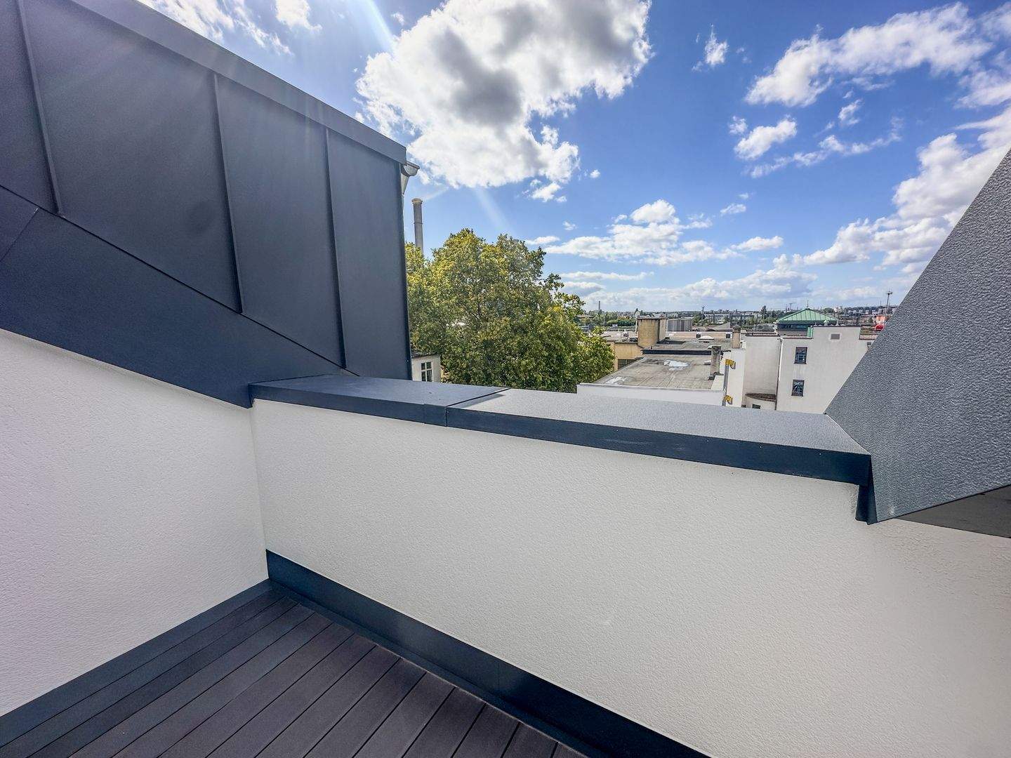 PENTHOUSE NÄHE WESTHAFEN: Erstbezug mit Loggia und Panoramaküche…, 60327 Frankfurt am Main (Gallus Gutleutviertel Westend-Süd)