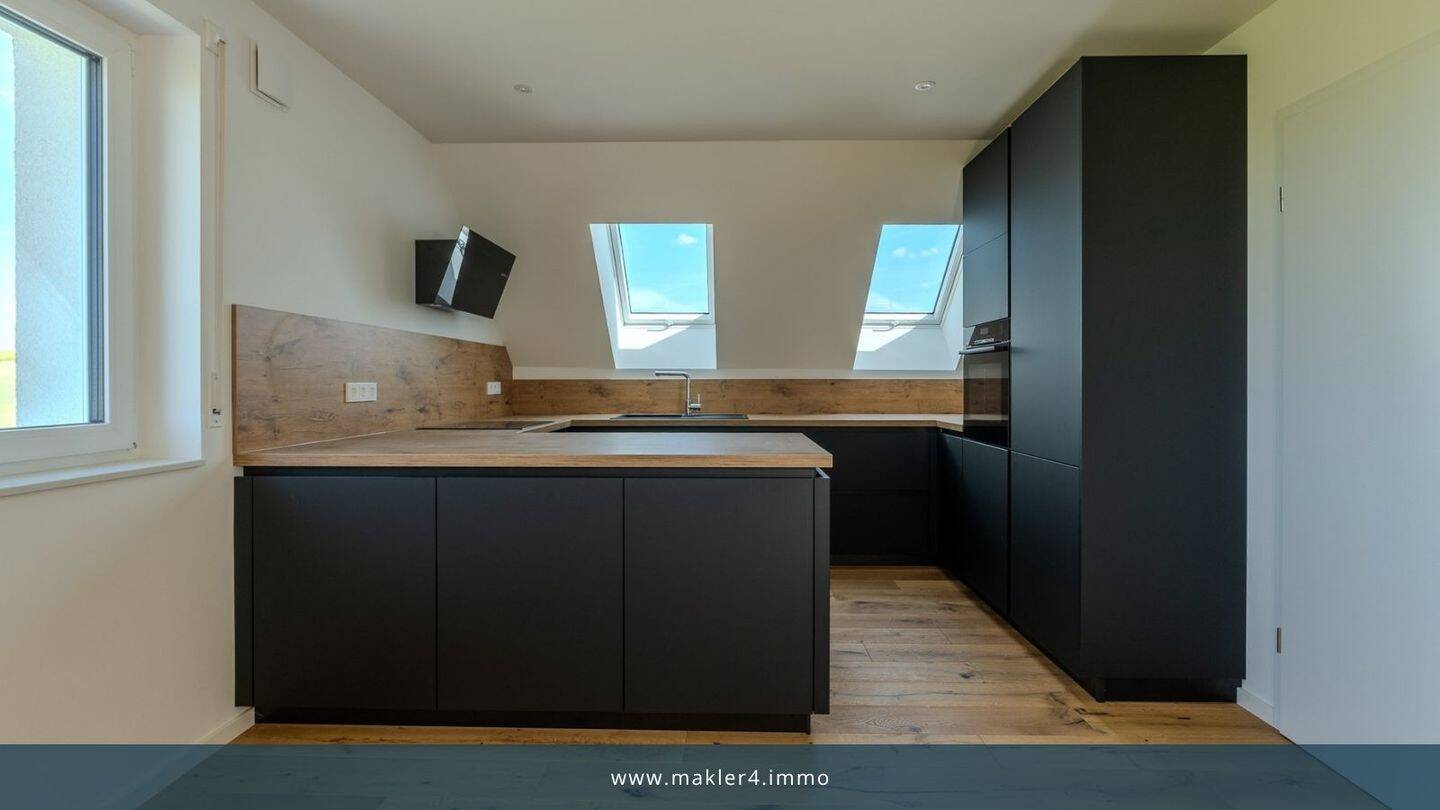 Sanierte 3-Zimmer-Wohnung mit Weitblick und Energieklasse A+, 97490 Poppenhausen