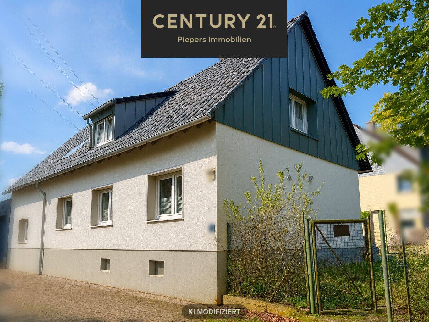 freistehendes Haus + Einliegerwohnung: 3 Badezimmer, Garage & Garten in Hilden, 40724 Hilden