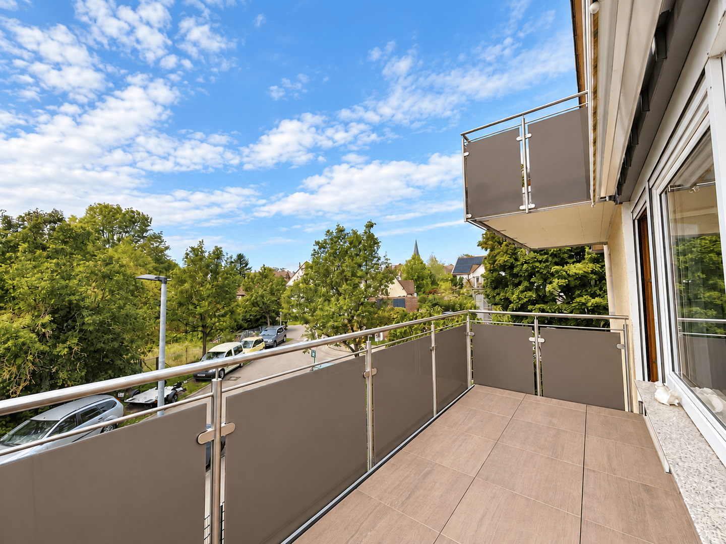 Großzügige 6-Zimmer-Wohnung in ruhiger Lage von S-Möhringen, 70567 Stuttgart (Möhringen)