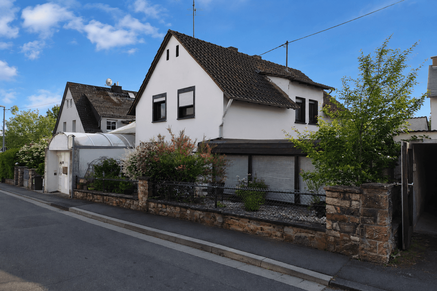 Einfamilienhaus in Feldrandlage Igstadt für Paare oder die kleine Familie, 65207 Wiesbaden