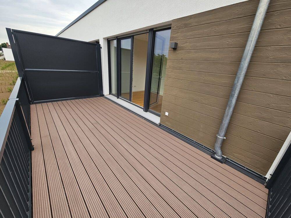 Energieeffizientes Wohnen in ruhiger Lage – Hochwertige 3-Zimmerwohnung mit Balkon & Garten & SP, 39175 Biederitz