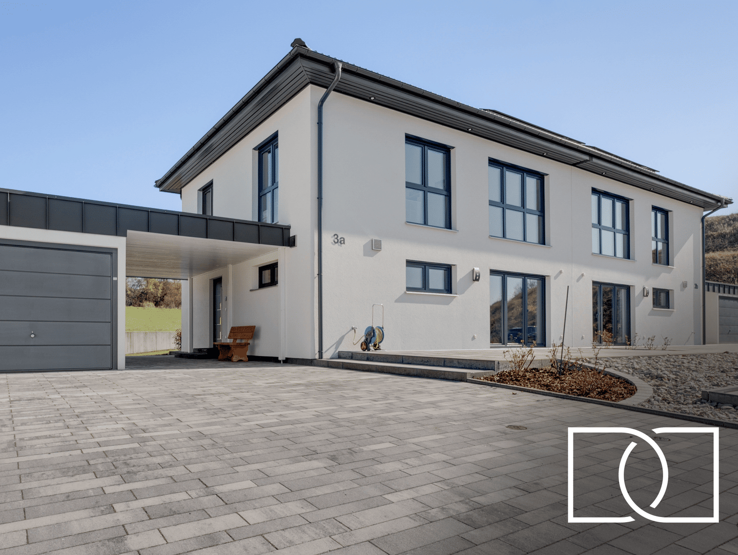 Bezugsfertiger Neubau! Hochwertiges KfW 40+ Haus mit Garage, Garten und Südterrasse in ruhiger Lage, 95502 Himmelkron