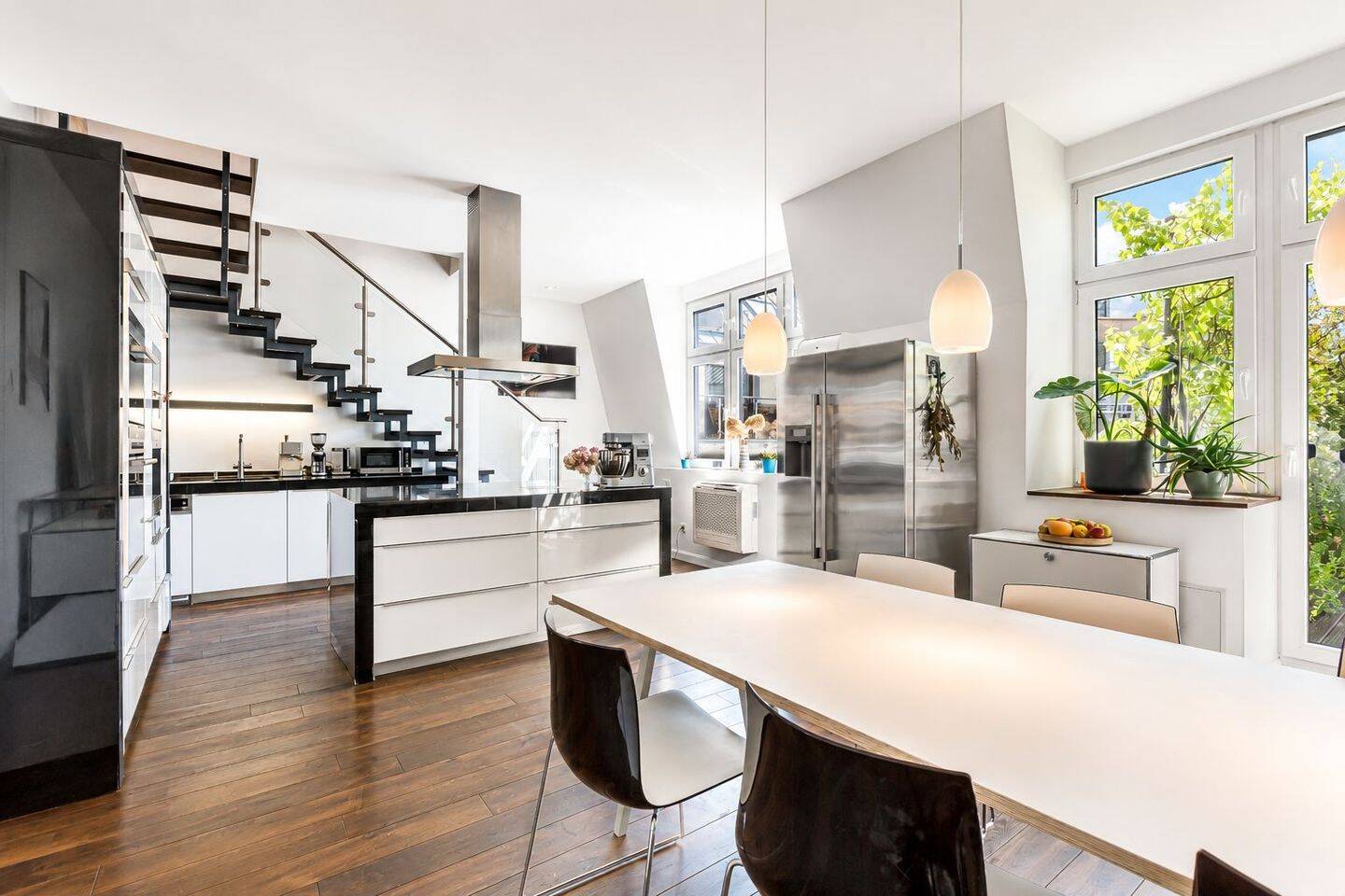 Wohnen auf hohem Niveau – Exklusives Penthouse im Belgischen Viertel, 50672 Köln (Innenstadt-Nord Altstadt-Nord Neustadt-Nord)