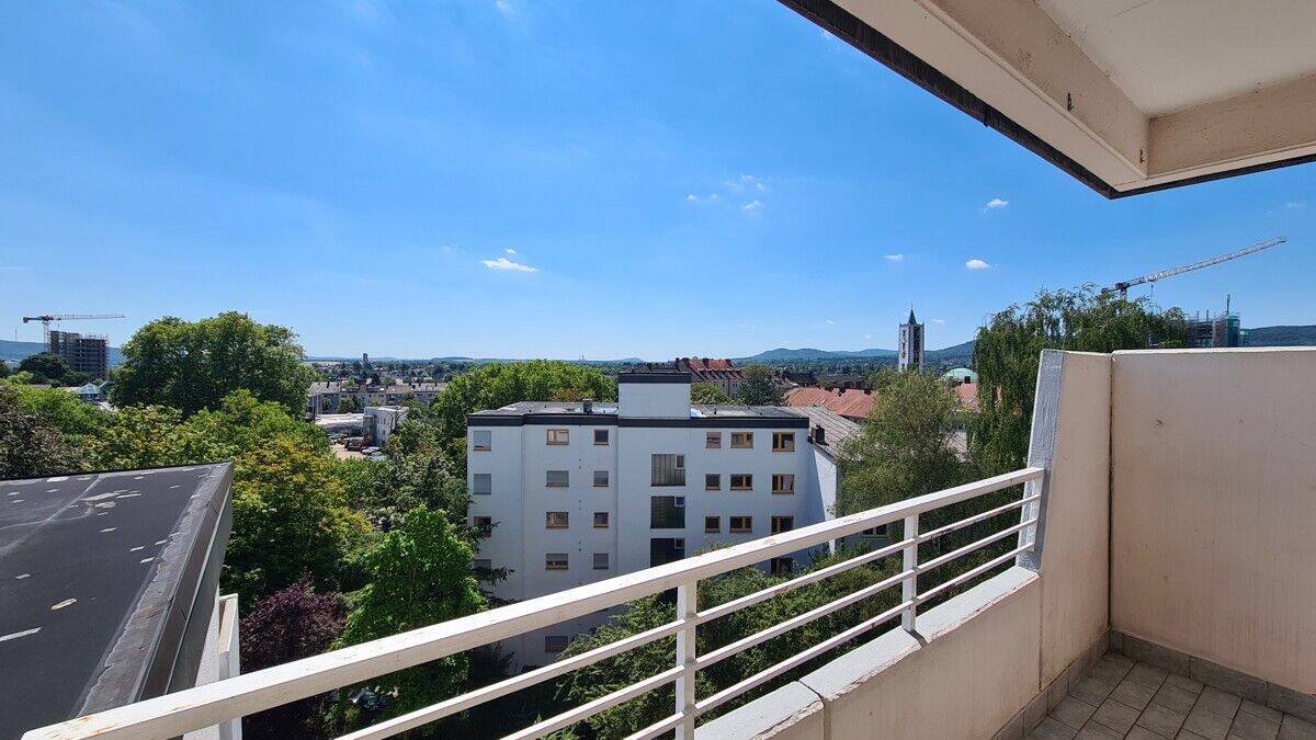 Ihre Eigentumswohnung über den Dächern Kassels – Mit Loggia und wunderschönem Weitblick!, 34119 Kassel (Mitte West)