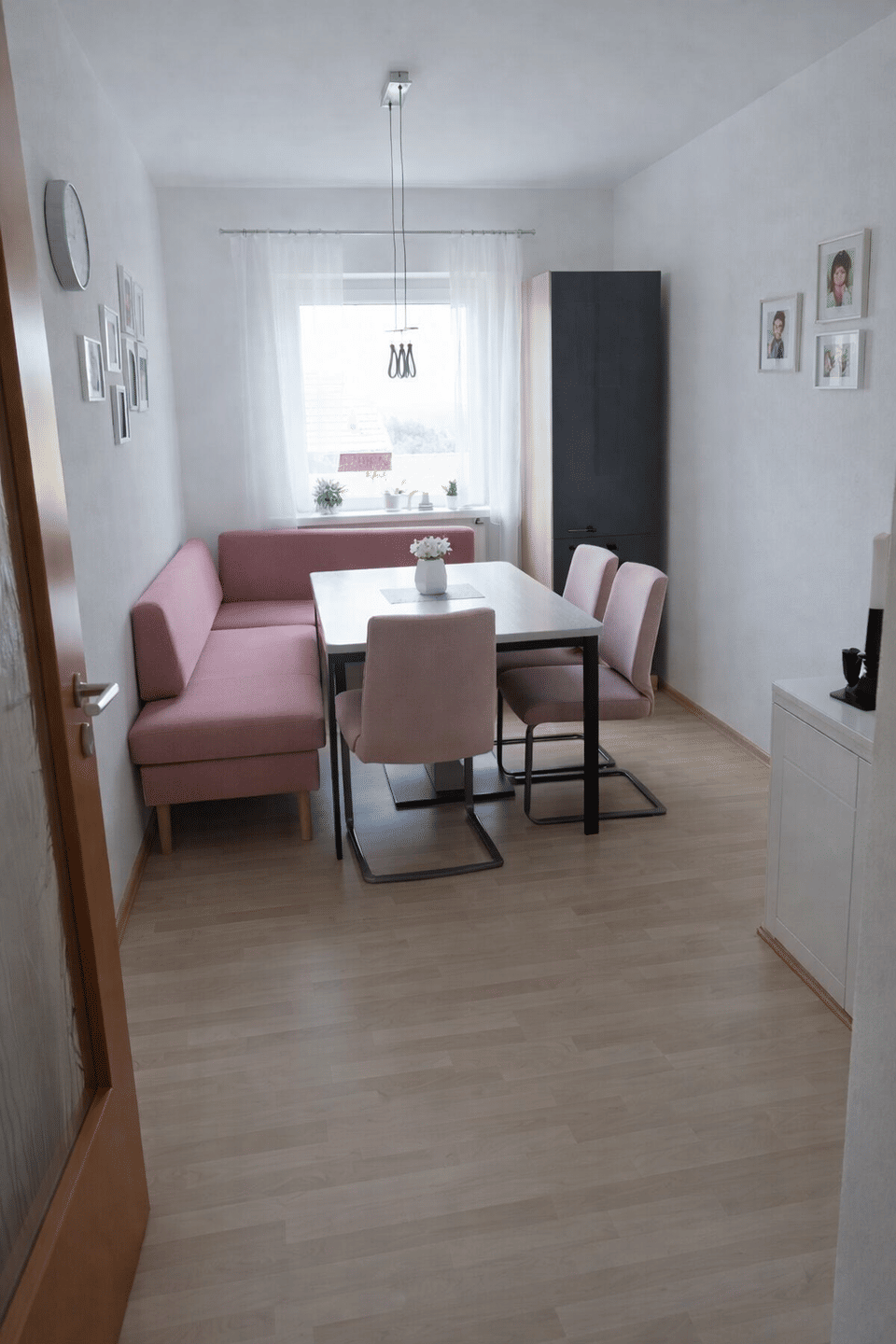 Wohnen wie im eigenen Haus – Moderne 3-Zimmer-Terrassenwohnung mit großem Garten in Schwarzach, 94374 Schwarzach