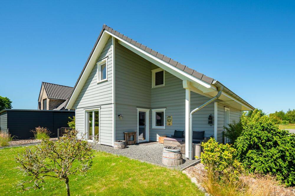 Optisch und energetisch eindrucksvoll: modernes Einfamilienhaus mitten in der Ferienregion., 25878 Drage