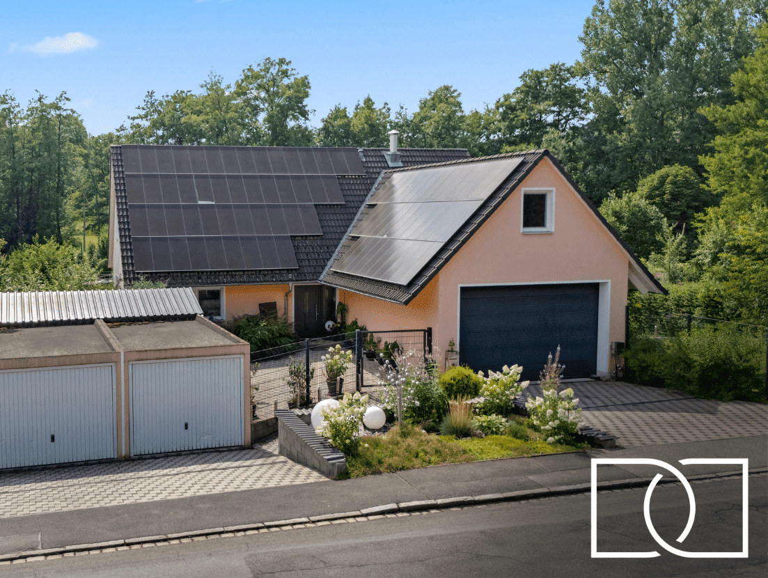 Raumwunder! Energieeffizientes Einfamilienhaus in ruhiger Lage mit traumhaftem Grundstück, 91245 Simmelsdorf