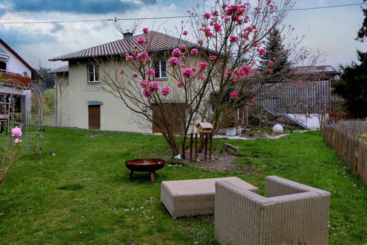 Charmantes, sonnenverwöhntes Einfamilienhaus mit Apartment, 88662 Überlingen