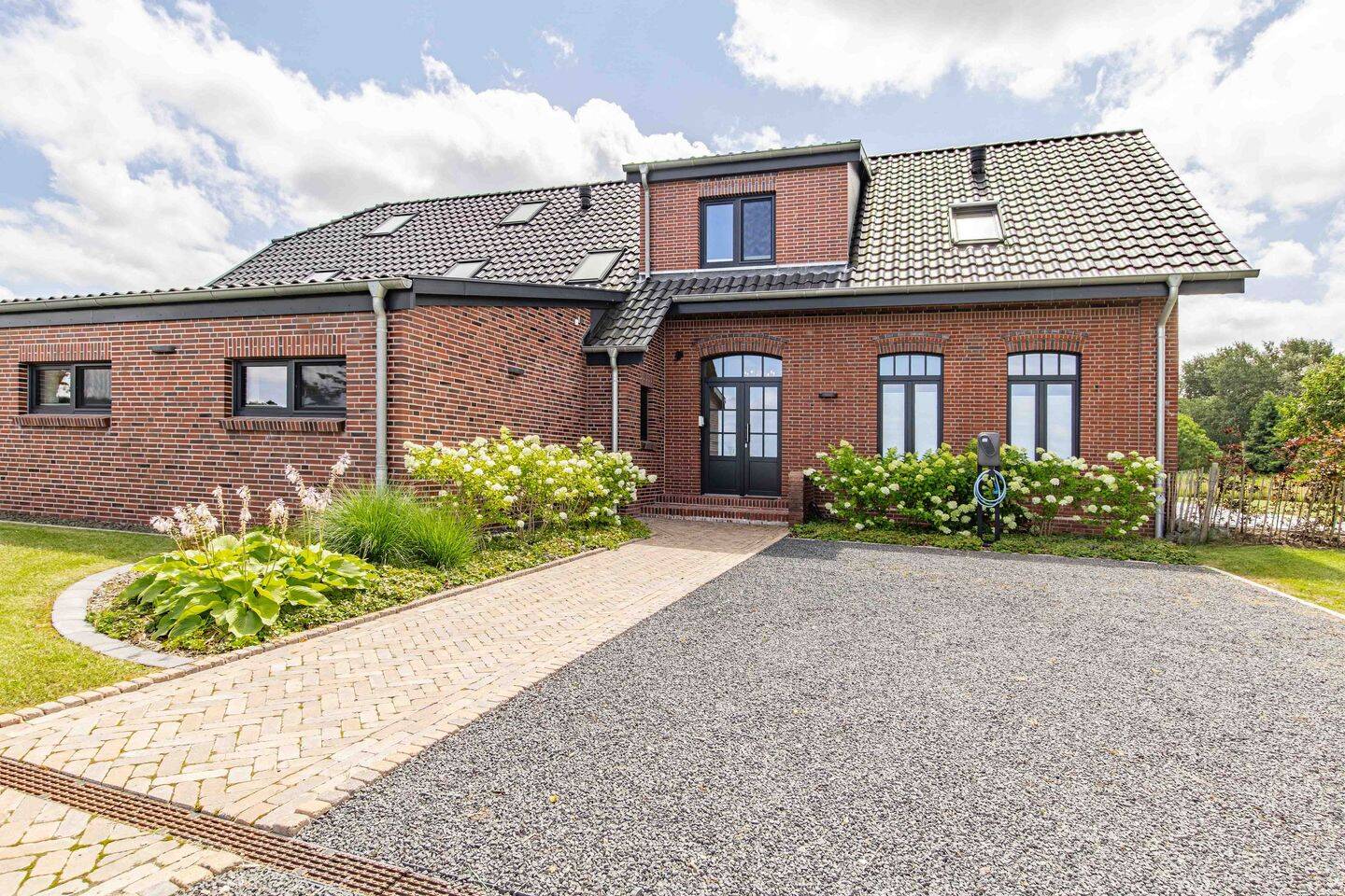 Luxuriös kernsaniertes Landhaus an der Nordsee mit zwei Wohneinheiten und Energieklasse A+, 26553 Dornum