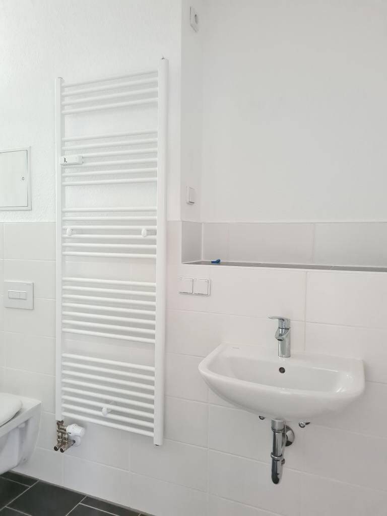 Komplett renovierte 3-Zimmer Wohnung in Stadtfeld, 39110 Magdeburg (Diesdorf Stadtfeld West)