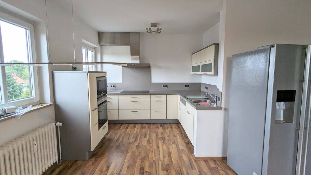 Moderne Maisonette-Wohnung mit EBK und Blick auf den Schlosspark – frei ab 01.12., 95488 Eckersdorf