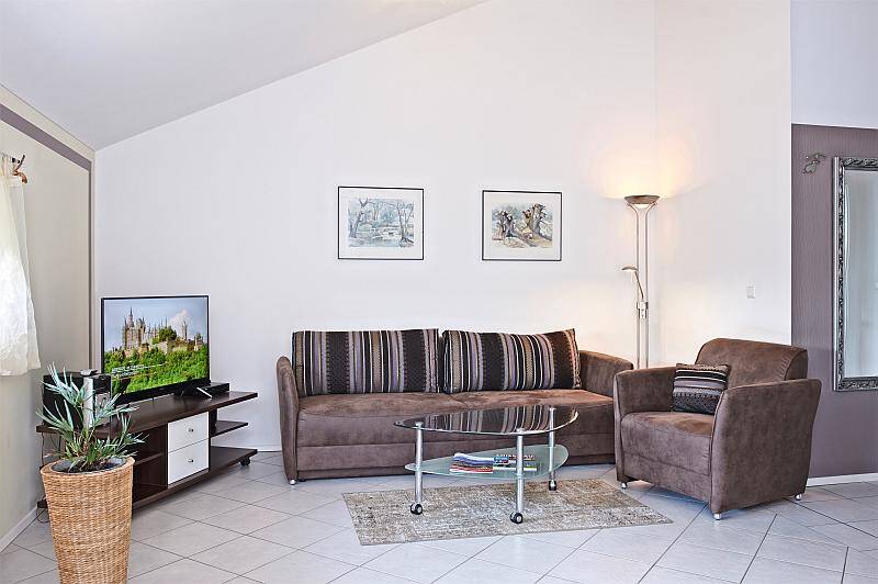 2-Zimmer Wohnung im Studiocharakter mit Balkon in Bad Endorf – Landkreis Rosenheim, 83093 Bad Endorf