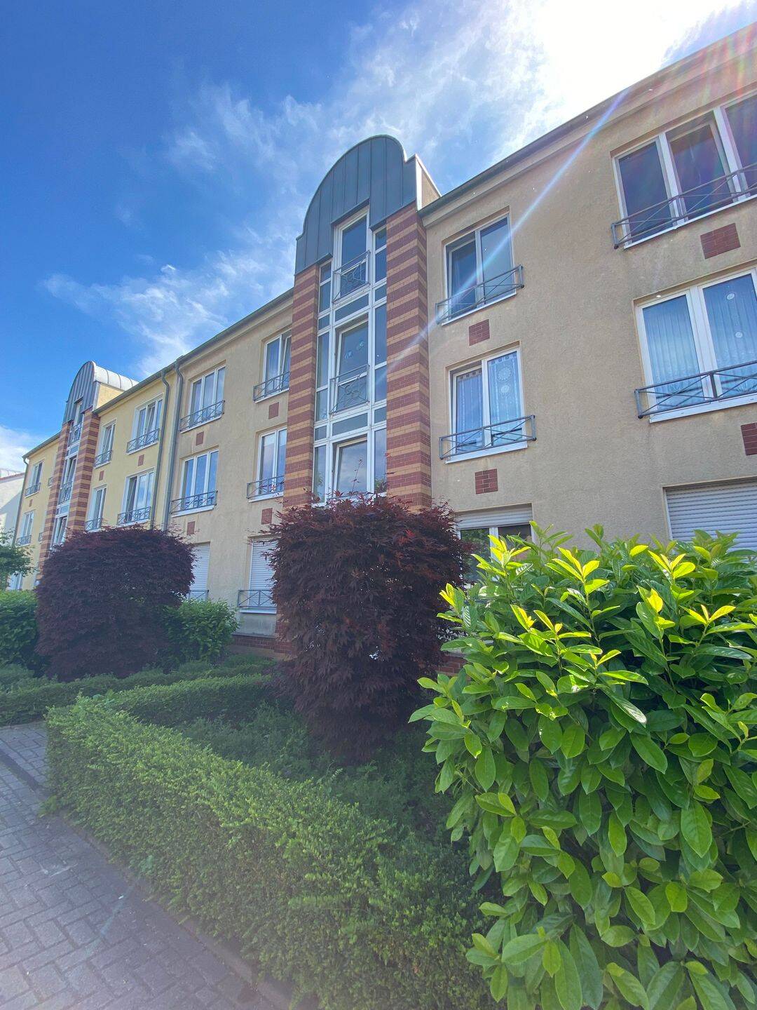 Renovierte 2-Zimmer-Dachgeschosswohnung mit Loggia in Bottrop, 46240 Bottrop (Boy Eigen)