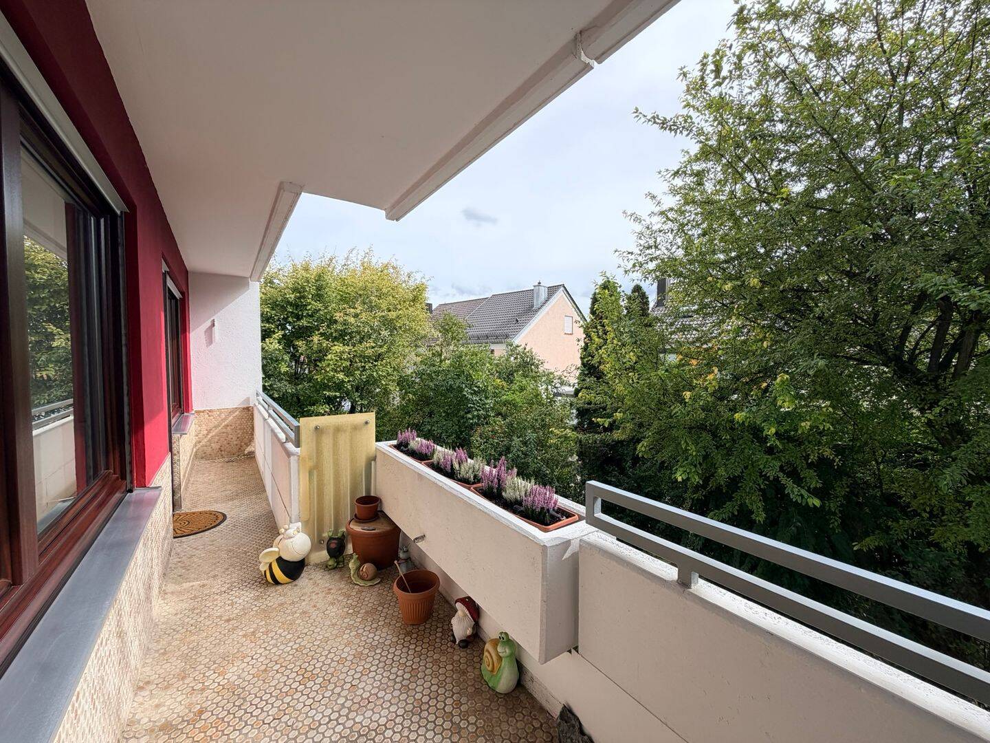 Sehr gepflegte 4 Zi.-ETW im 1.OG, mit ca. 95m², Kellerabteil u. 2 Stellpl. in 86641 Rain!, 86641 Rain