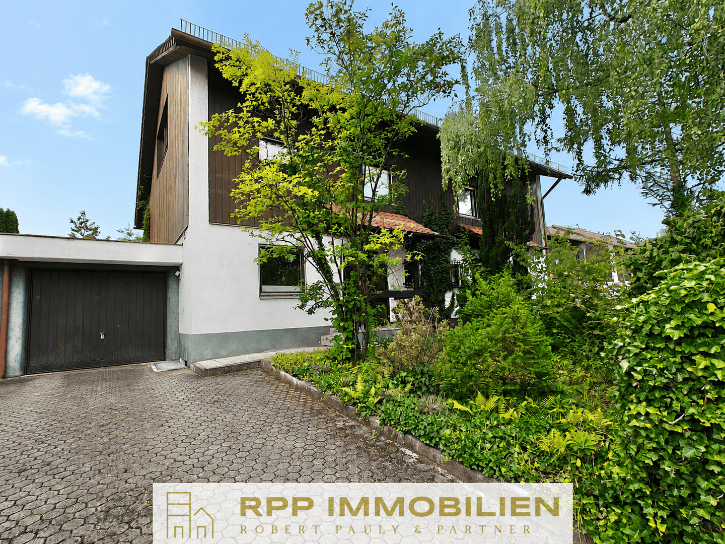 PROVISIONSFREI für Käufer! Großzügige Doppelhaushälfte mit viel Platz für Familie & Gartenträume, 85764 Oberschleißheim