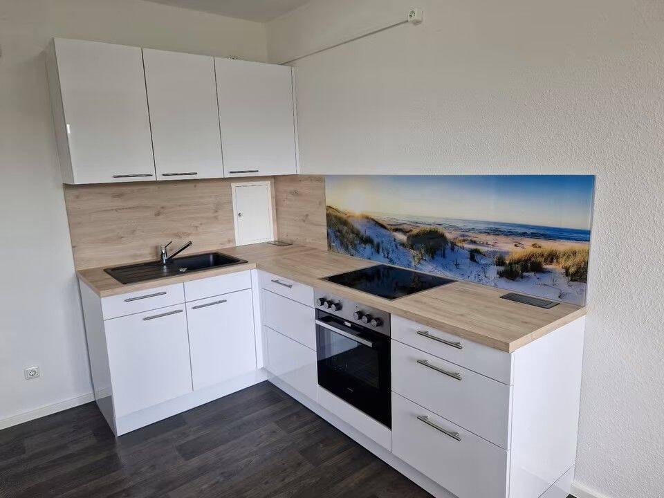 3-Raum-Wohnung mit moderner Einbauküche! Wohnen im Dreieck Halle, Leipzig, Dessau, 6773 Gräfenhainichen