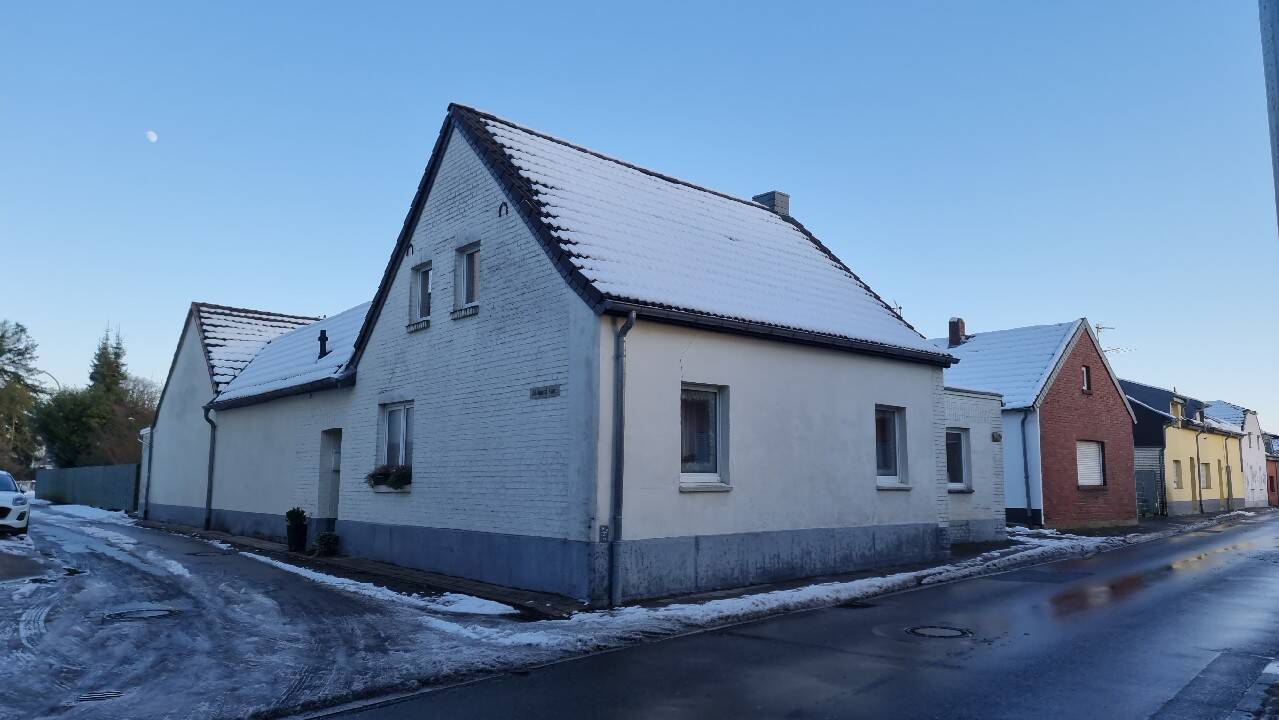 Freistehendes Haus für Paare, Alleinstehende und Kleinfamilien in Wegberg-Arsbeck, 41844 Wegberg