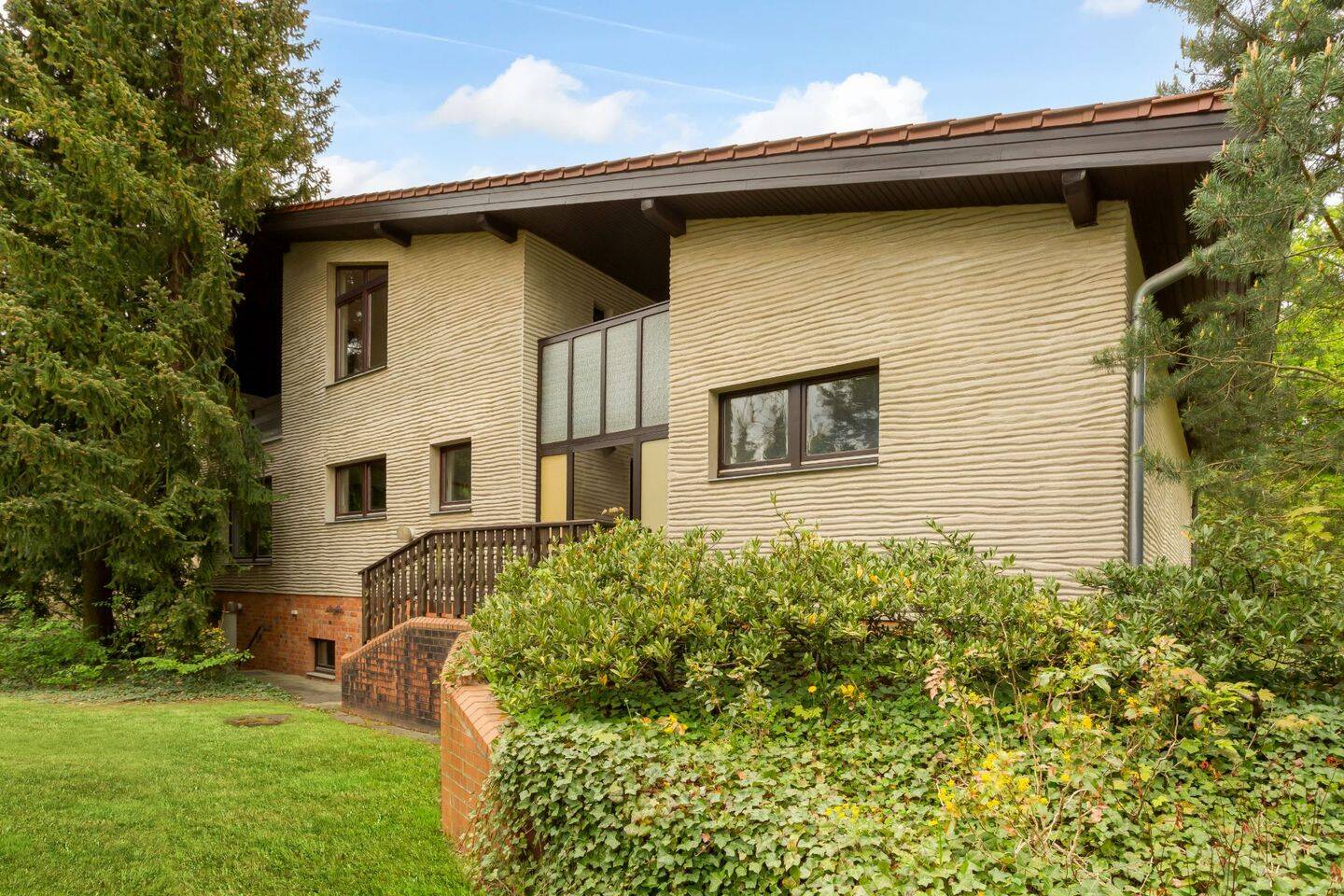 Besonderes Architektenhaus mit großem Eckgrundstück in Mahlsdorf-Süd, 12623 Berlin (Marzahn-Hellersdorf Kaulsdorf Mahlsdorf)