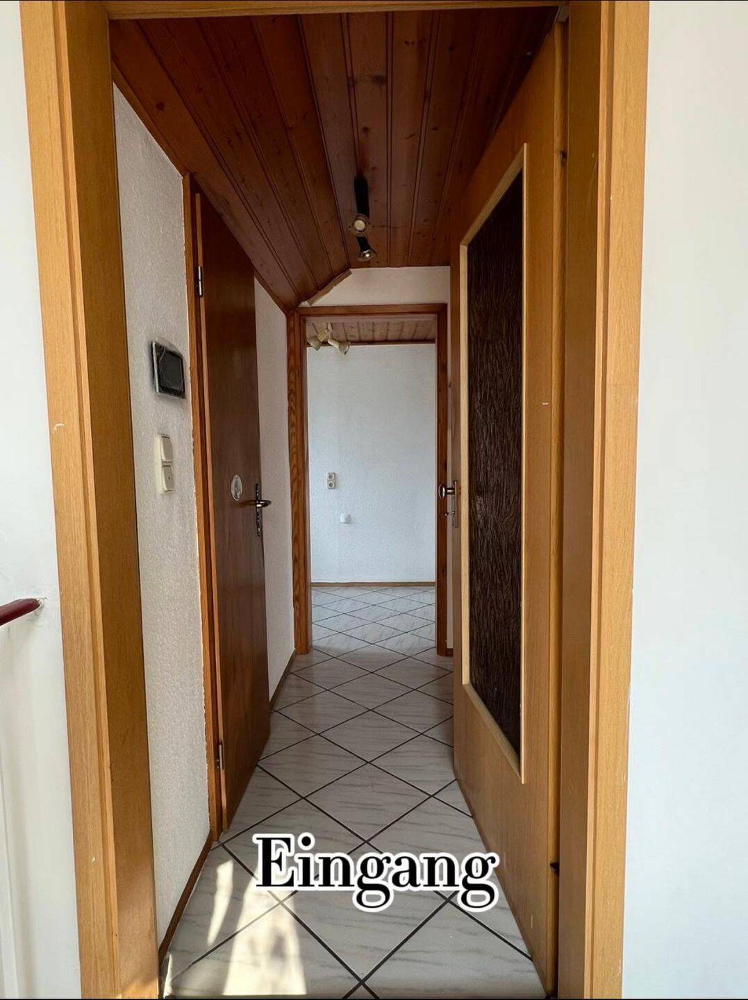 Schöne 2-Zimmer-Dachgeschosswohnung zu vermieten., 34314 Espenau