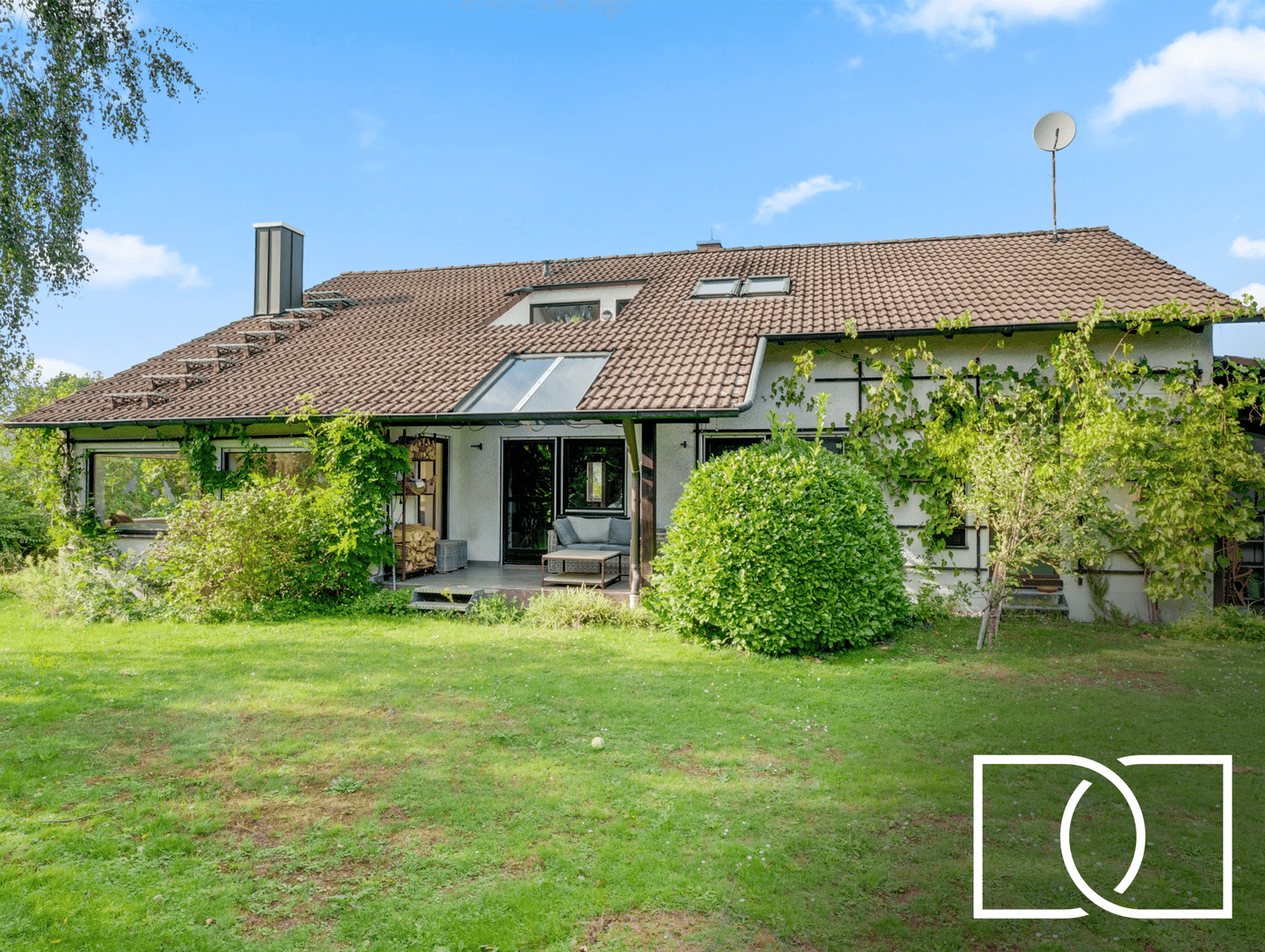 Traumhaftes Grundstück! Modernisiertes Einfamilienhaus mit Einliegerwohnung in familiärer Lage, 91091 Großenseebach