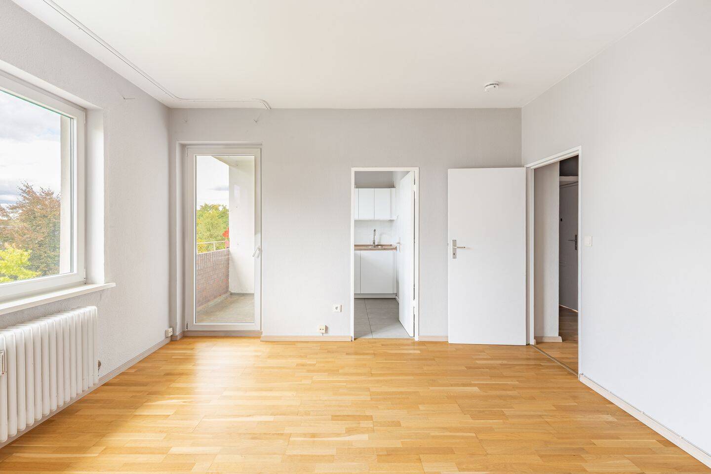 Gepflegte 1-Zimmer-Eigentumswohnung mit sonniger West-Loggia in Berlin-Zehlendorf, 14165 Berlin (Steglitz-Zehlendorf Zehlendorf)