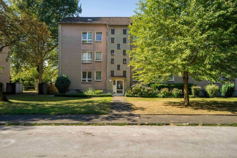 schöne sanierte 2,5 Zimmerwohnung in ruhiger Lage, 47169 Duisburg (Aldenrade Fahrn Marxloh Röttgersbach Wehofen)