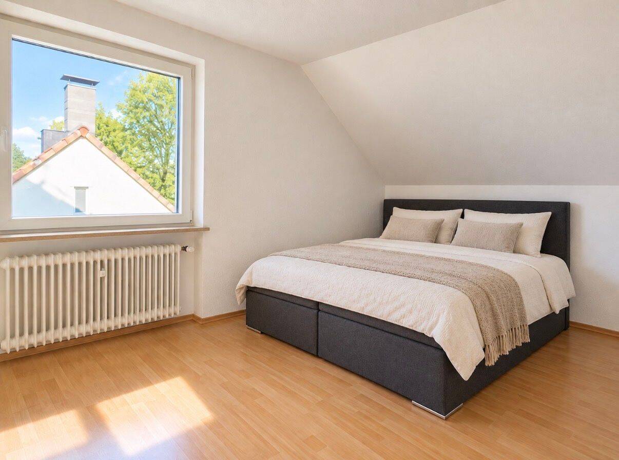 Helle 4-Zimmer-Wohnung in der Wupperstraße – teilweise möbliert, 42651 Solingen (Gräfrath Solingen-Mitte)