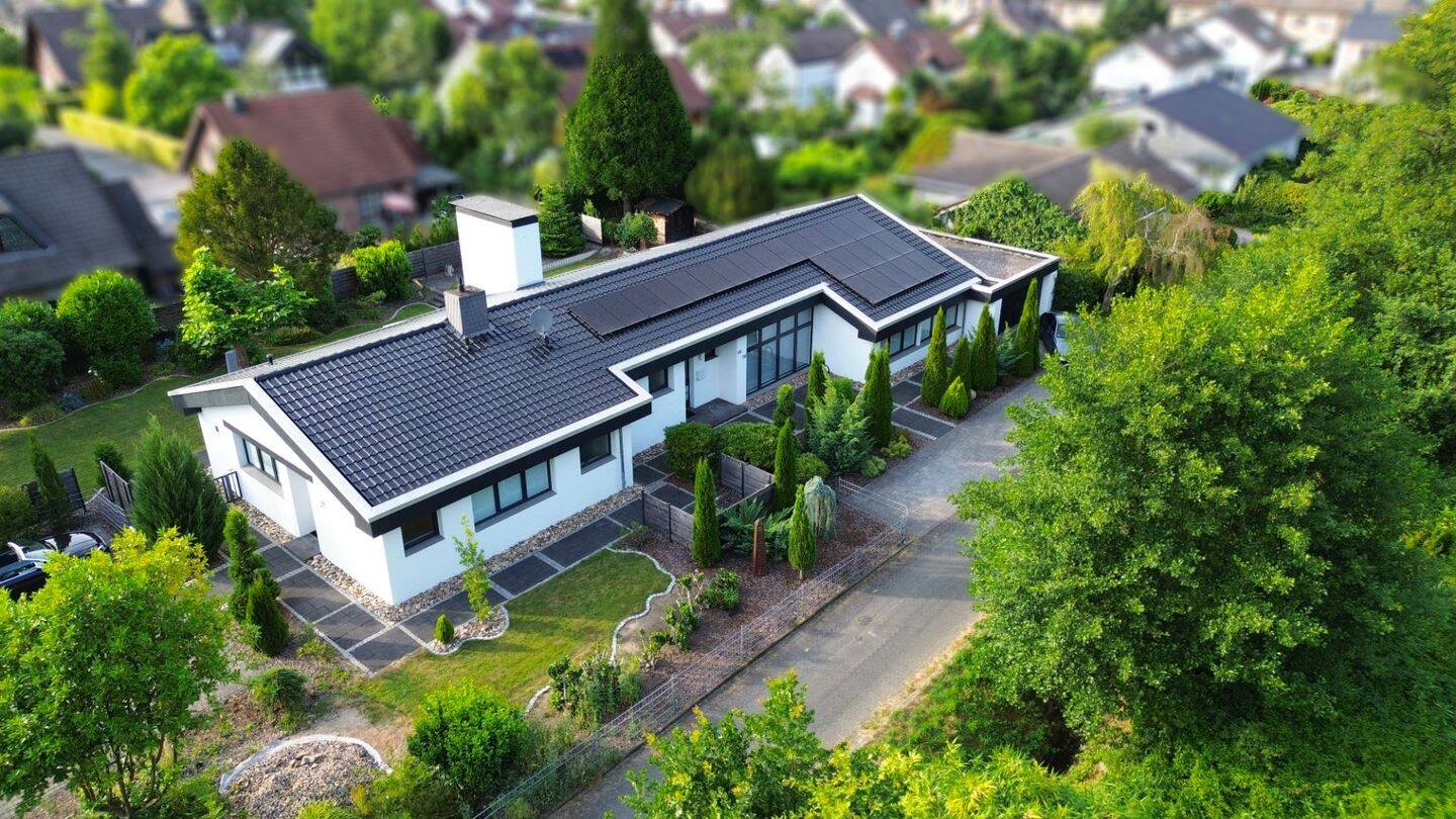 Großzügig. Flexibel. Beispiellos: Erstklassiger Bungalow am Ortsrand – bezugsfertig & teilbar, 53797 Lohmar