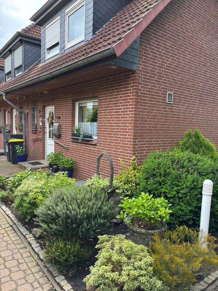 Empelde – Wohnpark am See – gepflegtes Reihenendhaus mit Garage, 30952 Ronnenberg