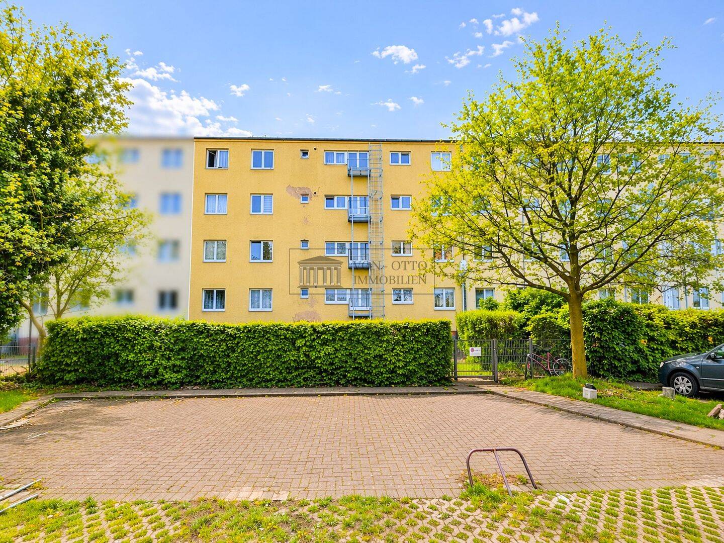 Solide Investmentgelegenheit mit 12 Wohneinheiten, 51103 Köln (Kalk Höhenberg Merheim Vingst)