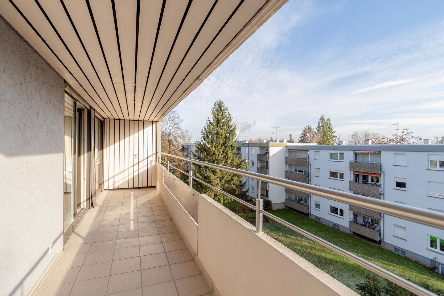 Böckingen: Sanierte 3-Zi.-Wohnung mit moderner EBK + großem überdachten Balkon, 74080 Heilbronn (Böckingen)