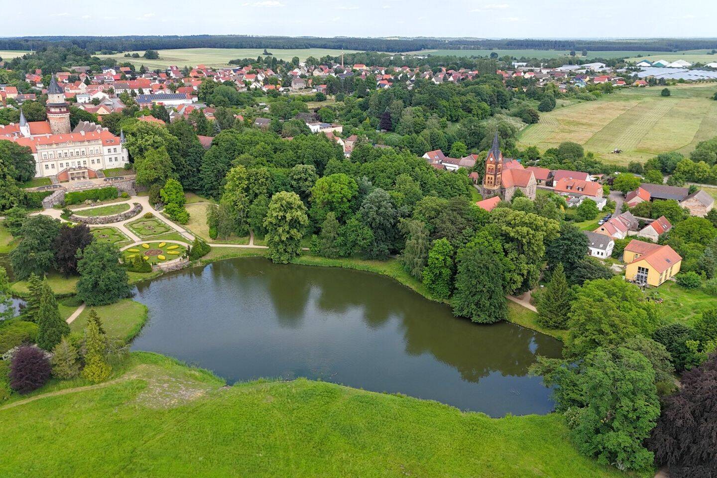 Kultur & Lebensqualität – Einzigartiges Anwesen direkt am Schlosspark, 14827 Wiesenburg/Mark