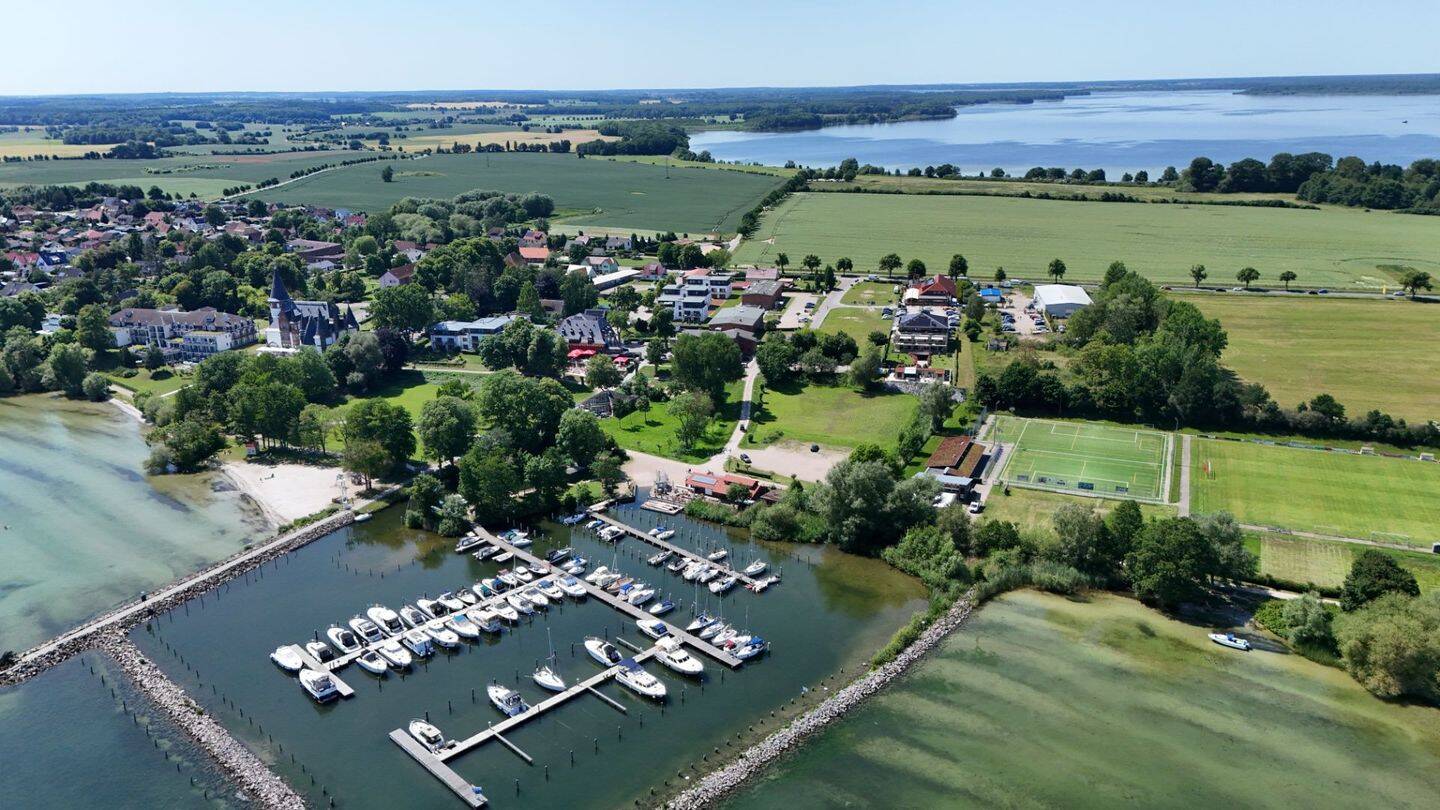 Workation am See – Balance zwischen Arbeit & Erholung in Klink!, 17192 Klink