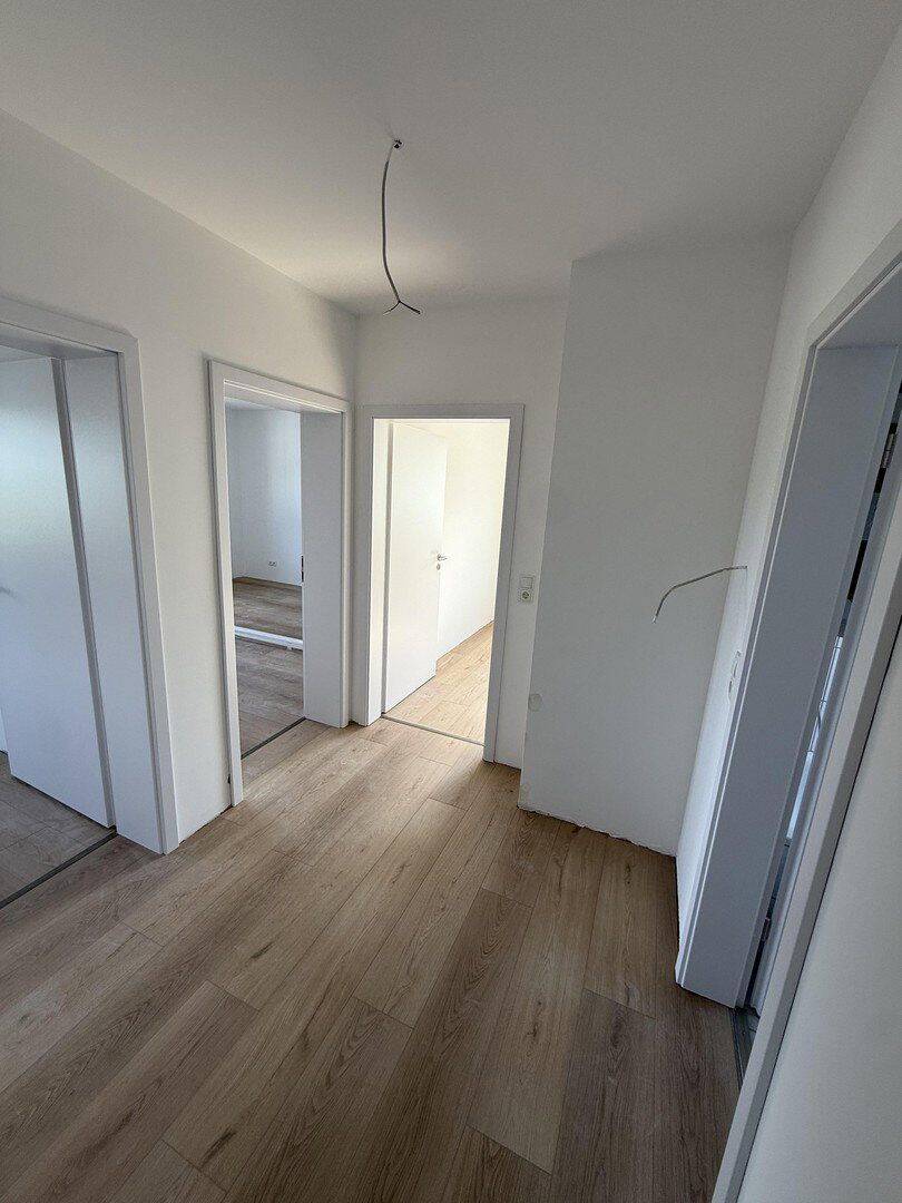 Frisch renovierte 2-Zimmer-Wohnung mit Stellplatz in Bendorf, 56170 Bendorf