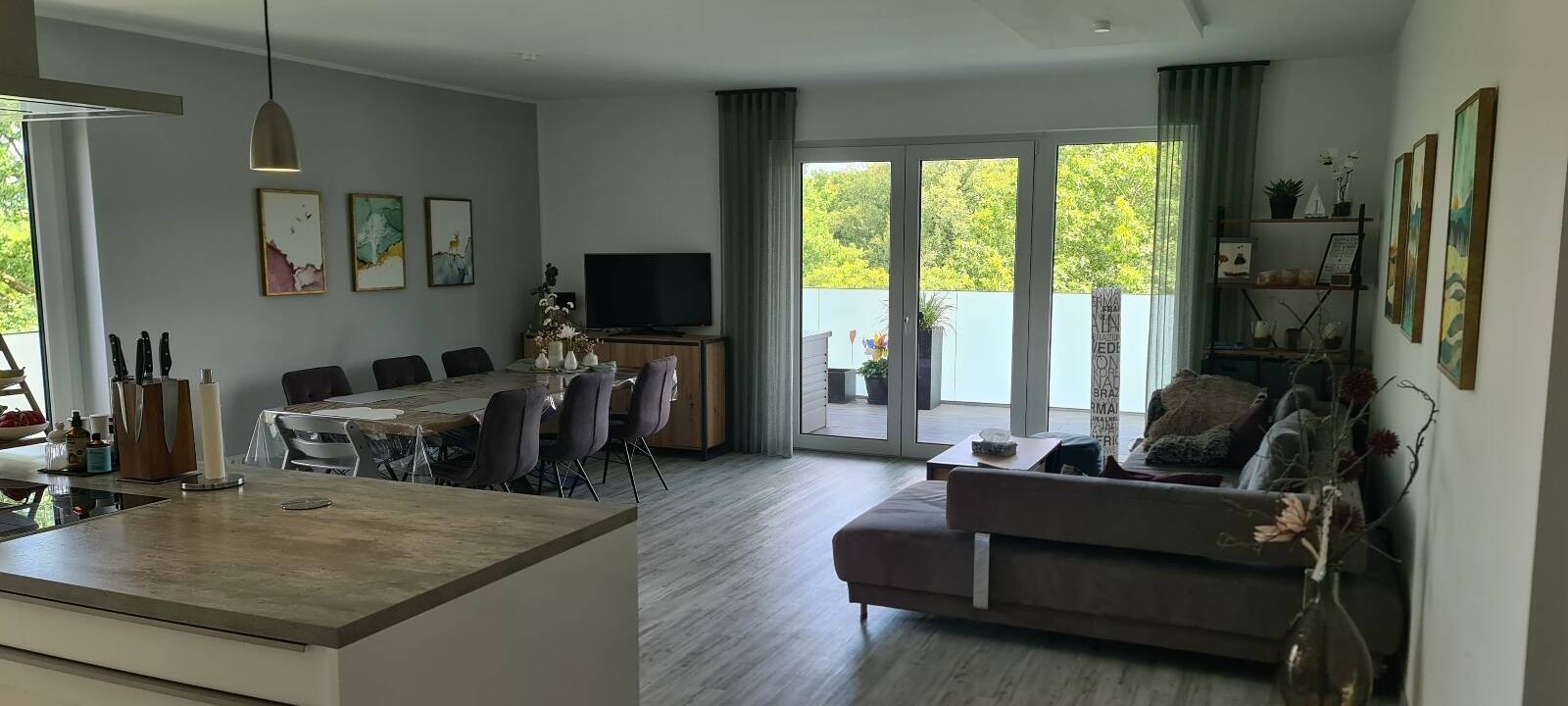 Großzügiges Raumkonzept mit 117 m² Wohnfläche und 24 m² Balkon mit Blick ins Grüne am Rabenberg, 38444 Wolfsburg (Detmerode Hattorf Heiligendorf Rabenberg Westhagen)