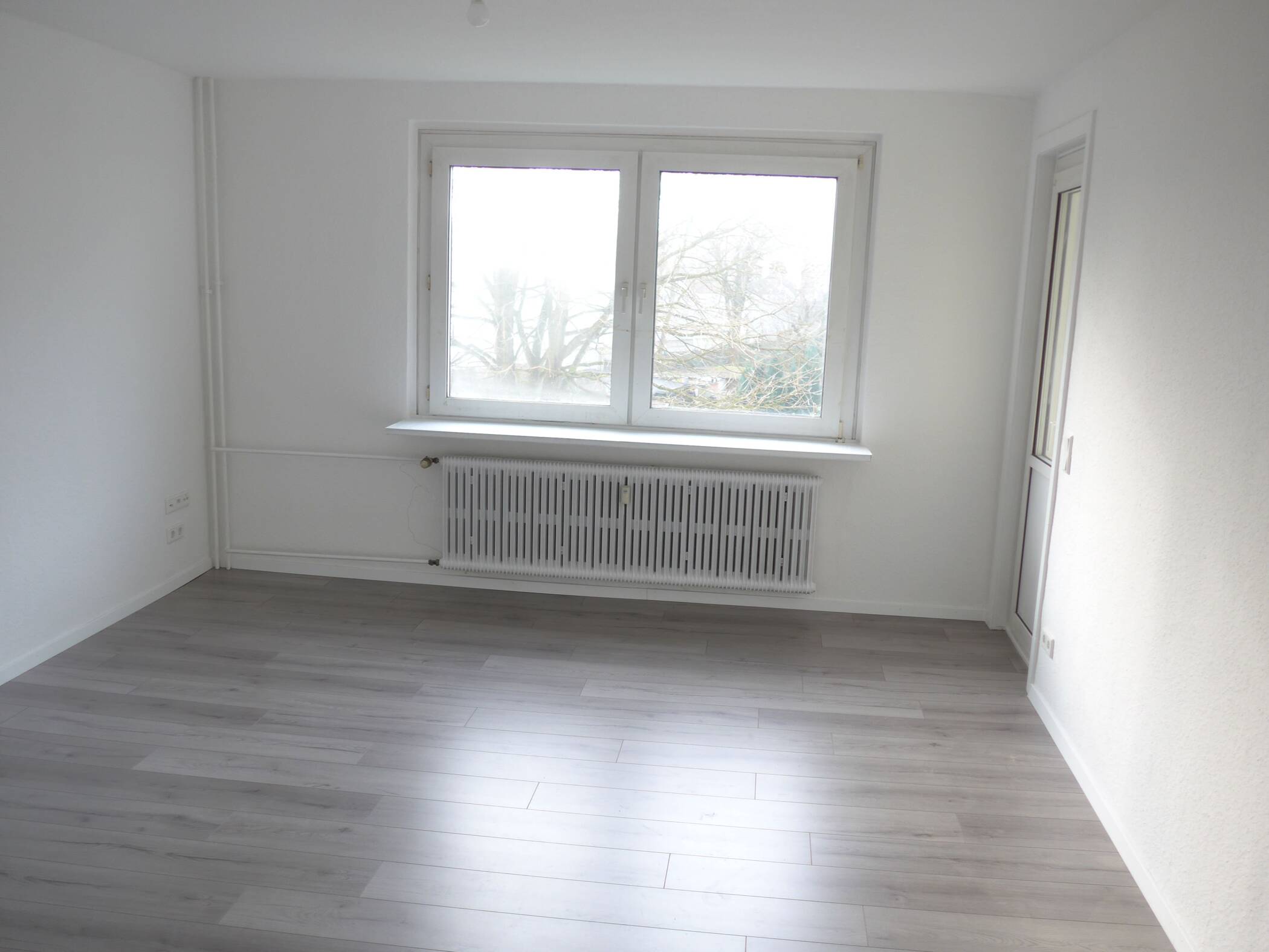 HER – Röhlinghausen: renovierte 3-Zi-Whg. mit Wannenbad u. Balkon, 44651 Herne (Eickel Röhlinghausen Wanne-Süd)