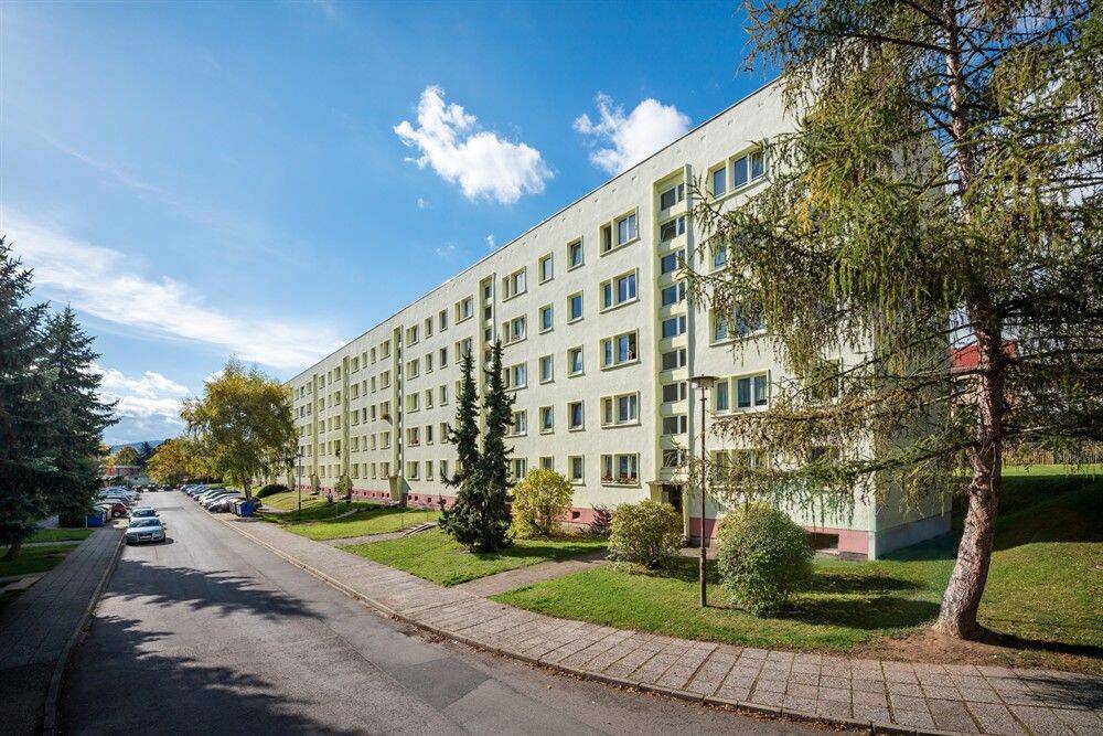 3-Raum-Wohnung mit nahegelegenen Einkaufsmöglichkeiten, 7407 Rudolstadt