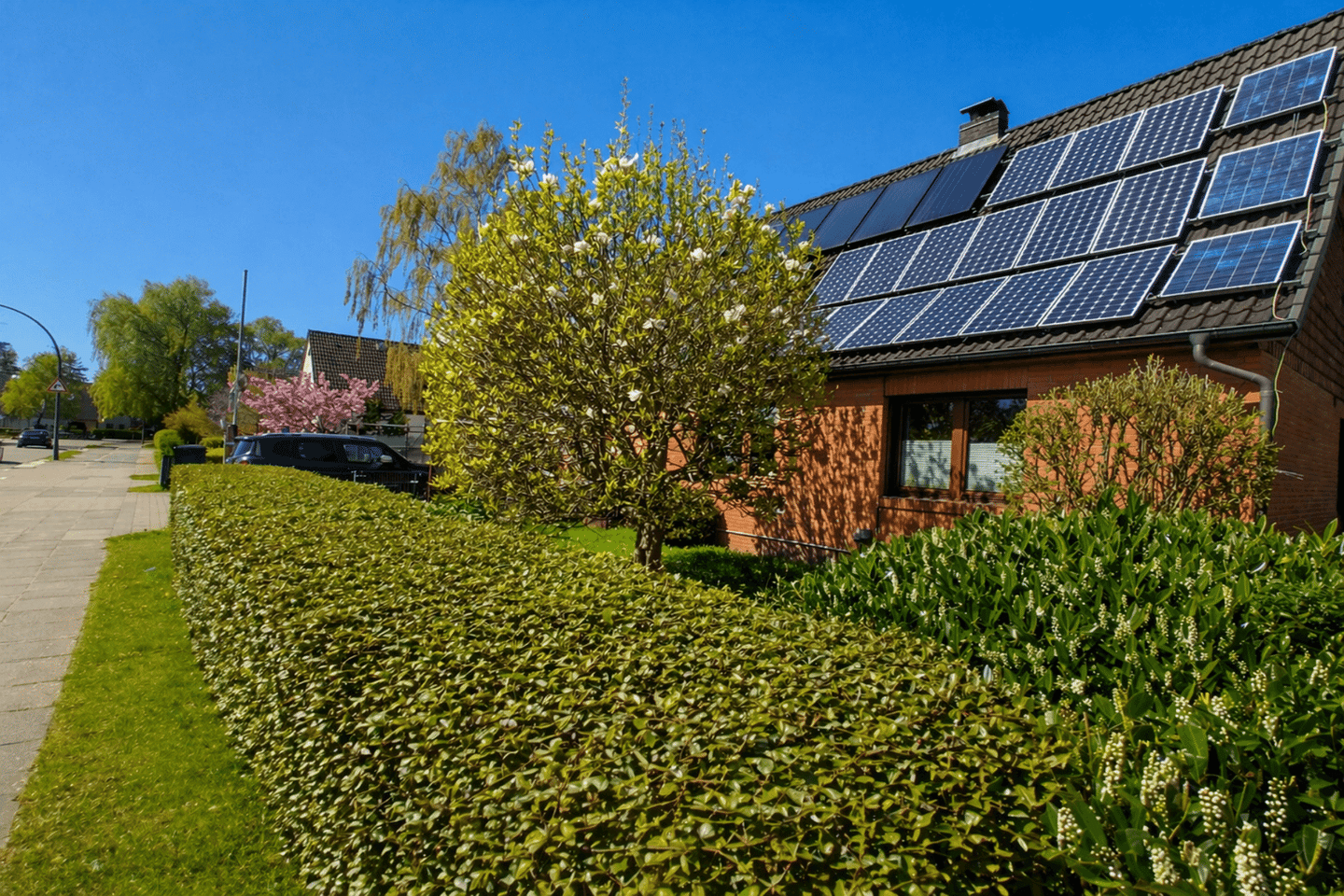 Einfamilienhaus mit Gewerbeanbau oder Grundstück für Neubau (§34 BauGB), 22175 Hamburg (Wandsbek Bramfeld)