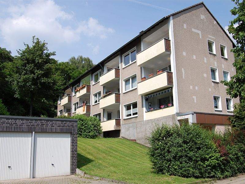 Ziehen Sie doch nach Bergerhausen – Attraktive Eigentumswohnung mit sonniger Loggia, 45136 Essen (Bergerhausen Huttrop Rüttenscheid)