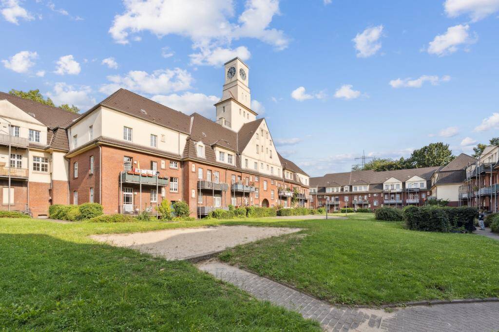 SOMMERAKTION* GROSSE, LEERE 4 ZIMMER MAISONETTE WOHNUNG !!!, 47259 Duisburg (Huckingen Hüttenheim Mündelheim Ungelsheim Wanheim-Angerhausen)