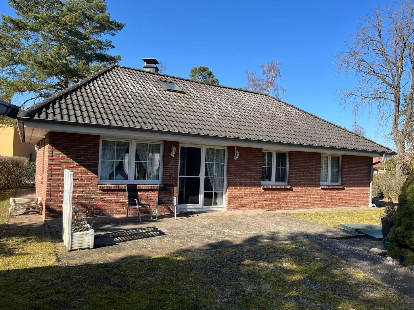 Charmanter, verklinkerter Bungalow mit ausgebautem DG (Bj. 2001), Kamin, Garage in Ruhiglage Kablow, 15712 Königs Wusterhausen