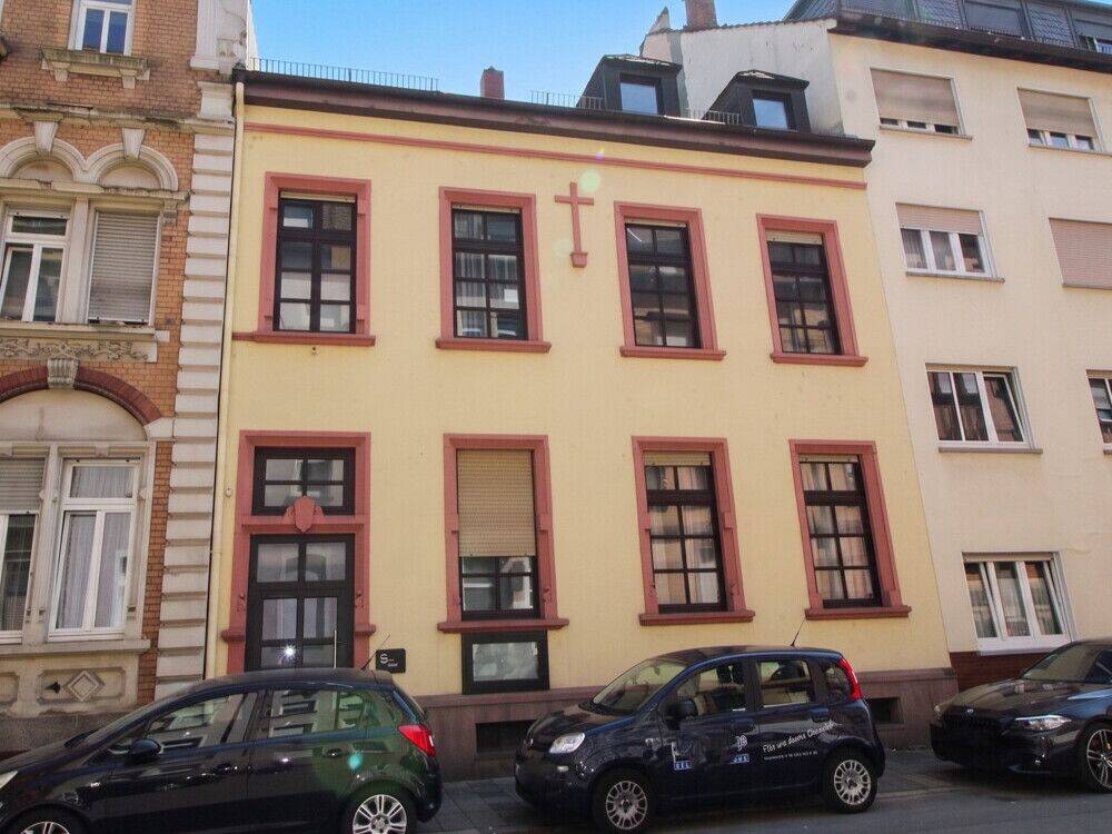 Großes Einfamilienhaus mit Flair inmitten von Ludwigshafen-Hemshof, 67063 Ludwigshafen am Rhein (Friesenheim/Nord)