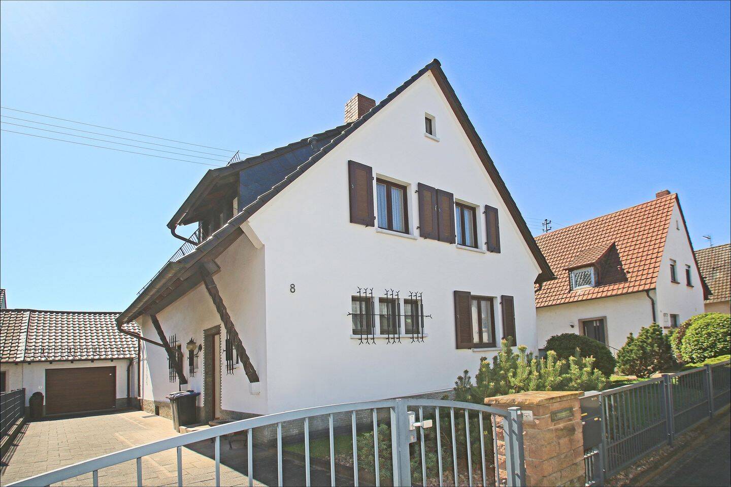 Raum für Ihre Familiengeschichte – sehr charmantes Einfamilienhaus mit großem Garten in Limburgerhof, 67117 Limburgerhof