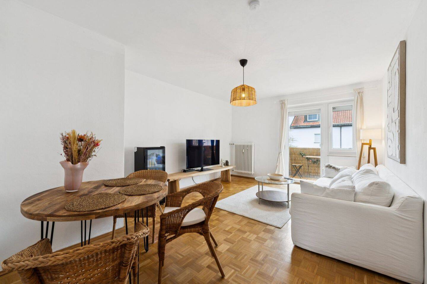 Helle Dreizimmerwohnung mit Südwestbalkon in Feldkirchen, 85622 Feldkirchen