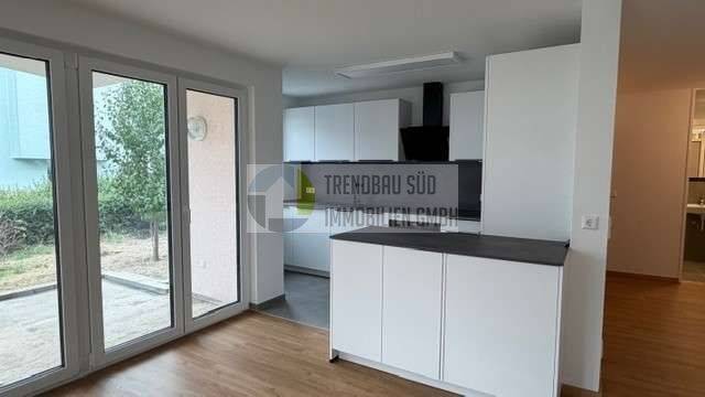 Frisch sanierte 2,5 Zimmer Erdgeschosswohnung mit Gartenanteil mitten im Ortszentrum von Warthausen, 88477 Schwendi